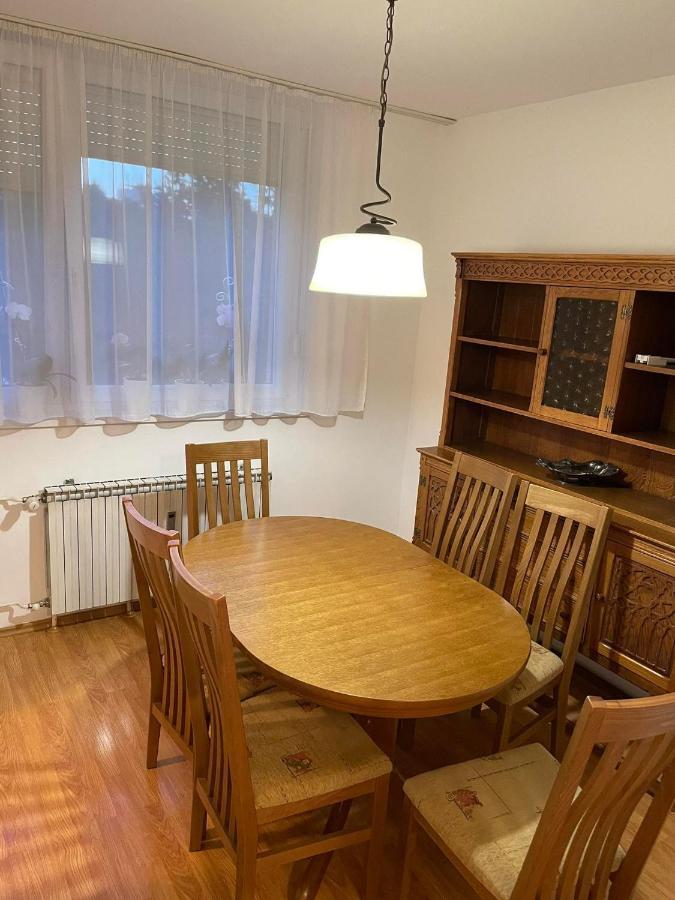 Lolly Apartment Karlovac Exterior foto